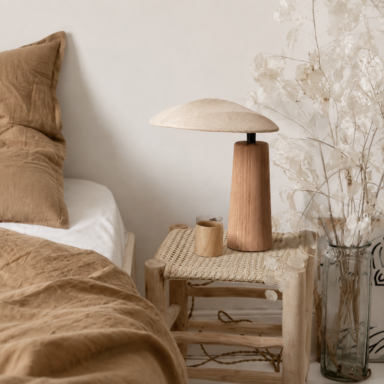 Retro Solid Wood Table Lamp