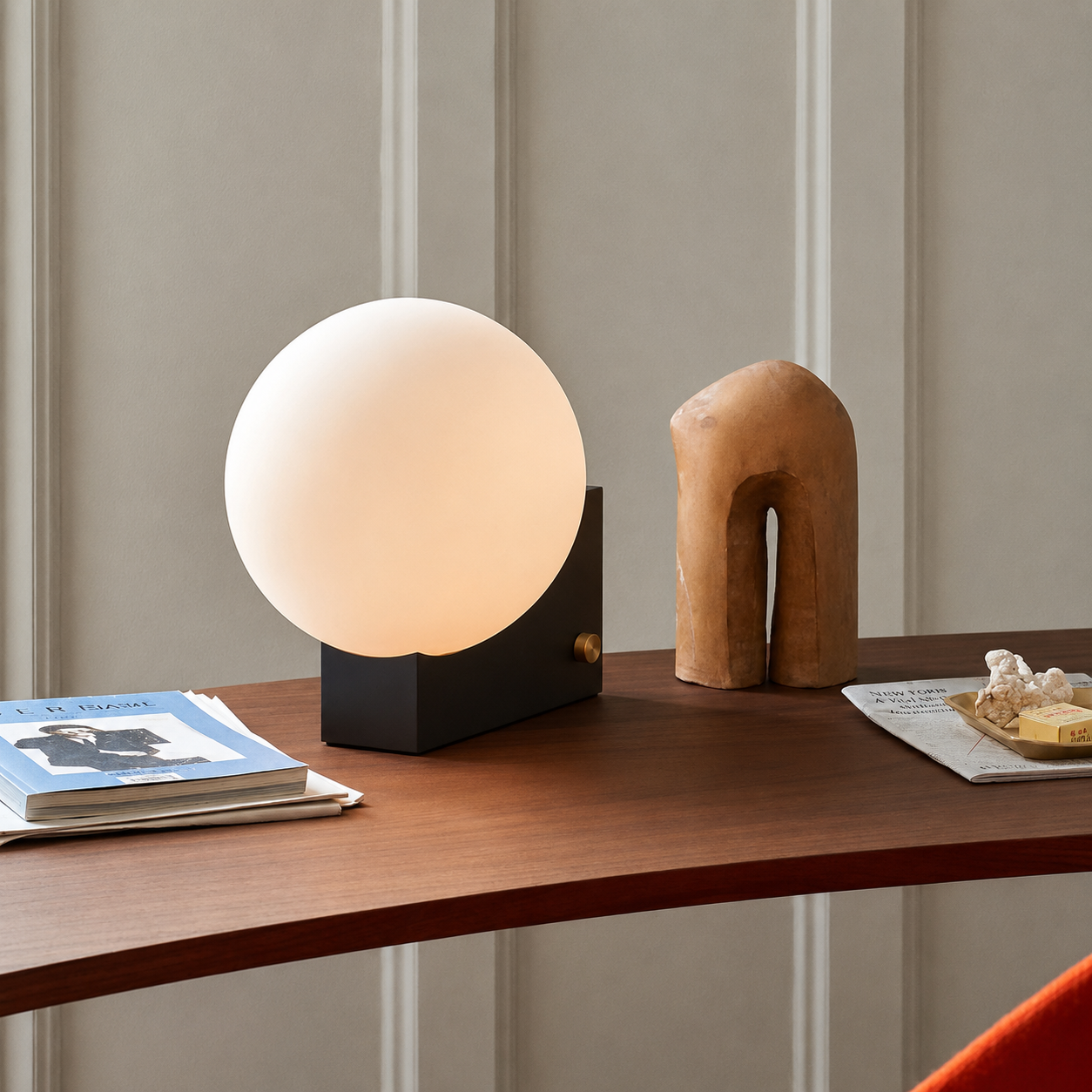 Snail Glass Table Lamp
