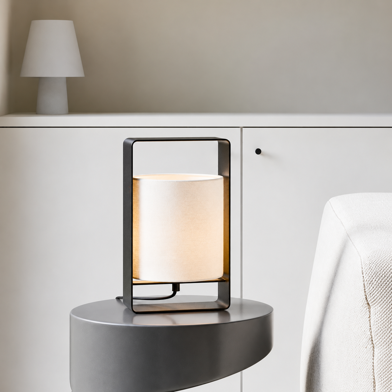 Vintage Minimalist Table Lamp image 3